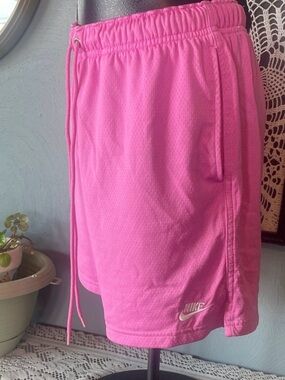 Nike pink shorts